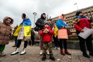 «18 месяцев службы – демобилизация»: родные бойцов собрались на митинг в центре Запорожья, — ФОТО, ВИДЕО