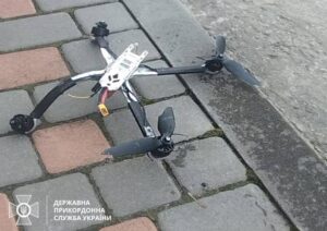 На Запорізькому напрямку прикордонники відбили масовану атаку дронами, — ФОТО