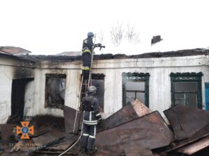 Окупанти обстріляли Гуляйполе: зруйновано будинок, загинула людина, — ФОТО