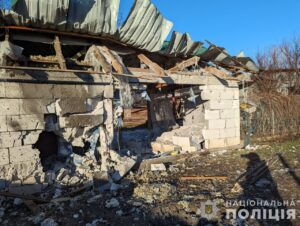 За добу окупанти обстріляли 24 населені пункти Запорізької області: є руйнування, — ФОТО