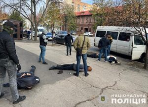 Угрожали избиением перевозчикам и водителям: дело запорожской ОПГ направили в суд