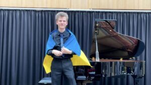Молодий піаніст із Запоріжжя отримав стипендію від фонду шведського мецената