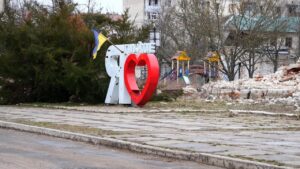 Частный сектор разрушен на 70%, десятки погибших: как выживают люди в Гуляйпольской громаде под постоянными обстрелами, без света, воды и газа