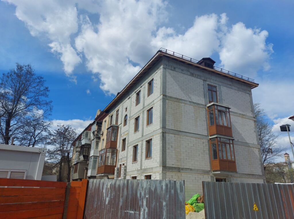Сталеварів, 16