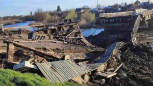 Враг нанес удар по мосту в Запорожской области, — ВИДЕО