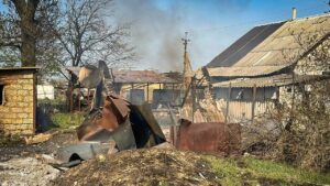 Накрыли артиллерийским огнем и били УАБами: в результате вражеских обстрелов разрушены 20 домов жителей Запорожской области