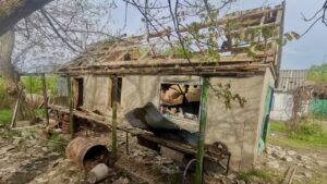 Разрушены 22 дома: враг нанес почти 300 ударов по Запорожской области