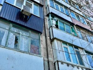Оккупанты ударили по промышленному объекту в Запорожье: ранены шесть человек, — ФОТО