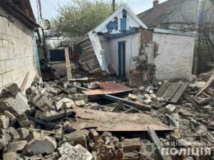 По Запорожской области за день нанесли более 400 ударов: повреждены многоэтажки и частные дома, — ФОТО