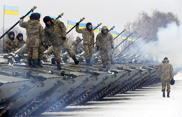 Правительство Украины вводит режим чрезвычайной ситуации