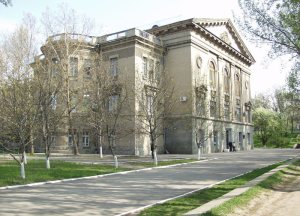 Запорожских студентов учили правильно эвакуироваться