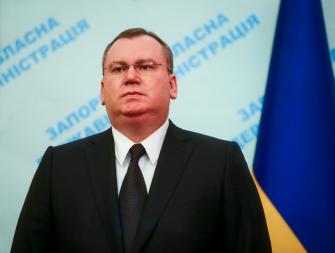 В последний рабочий день Резниченко наградил льготами ряд запорожских предприятий