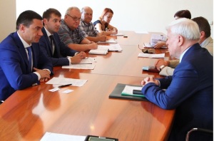 Губернатор Запорожской области поговорит с Яценюком о передаче Герою Украины государственного предприятия