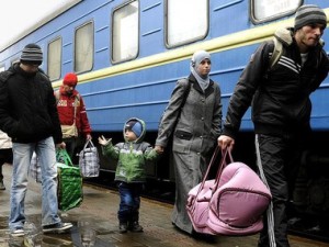 Всем миром: В Запорожской области иудеи и американцы одевают и кормят запорожцев и беженцев