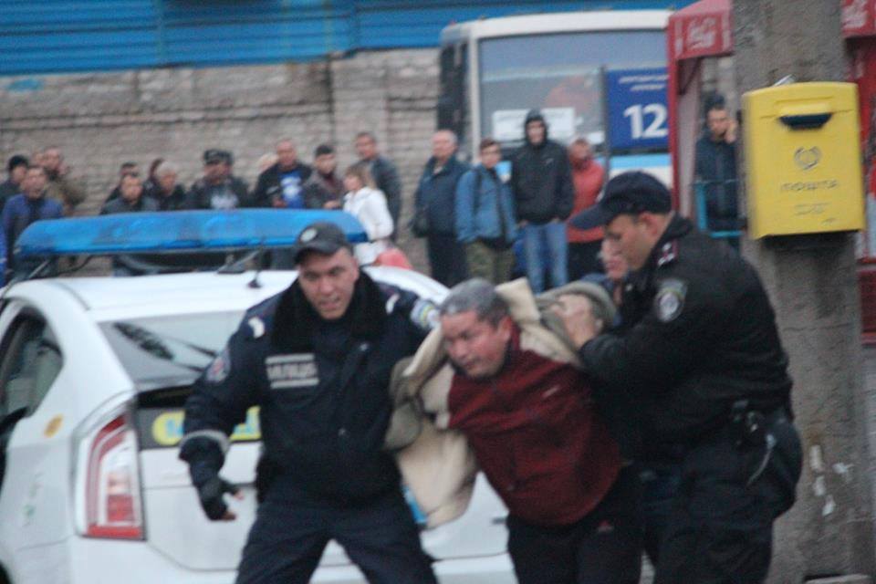 В здании запорожского автовокзала ищут взрывчатку