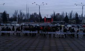 Под зданием ЗОГА митингуют аграрии