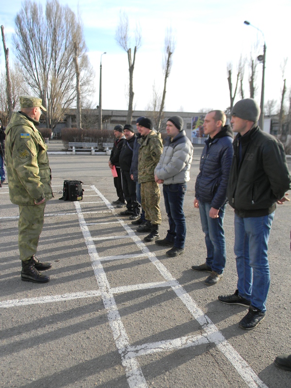Из Запорожья в Житомир отправили 13 солдат контрактной службы