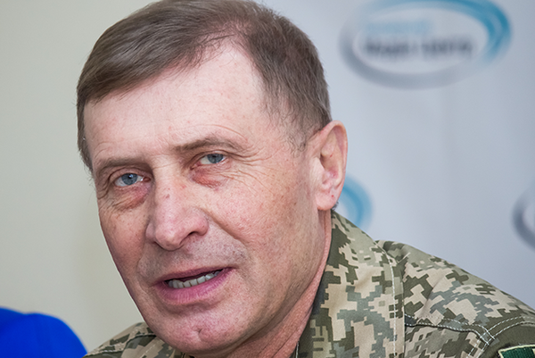 Цифра дня: 6000 грн - столько будут получать контрактники в новом году