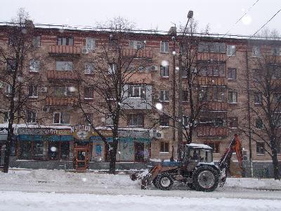 В Запорожье водителей просят не оставлять автомобили на обочинах дорог