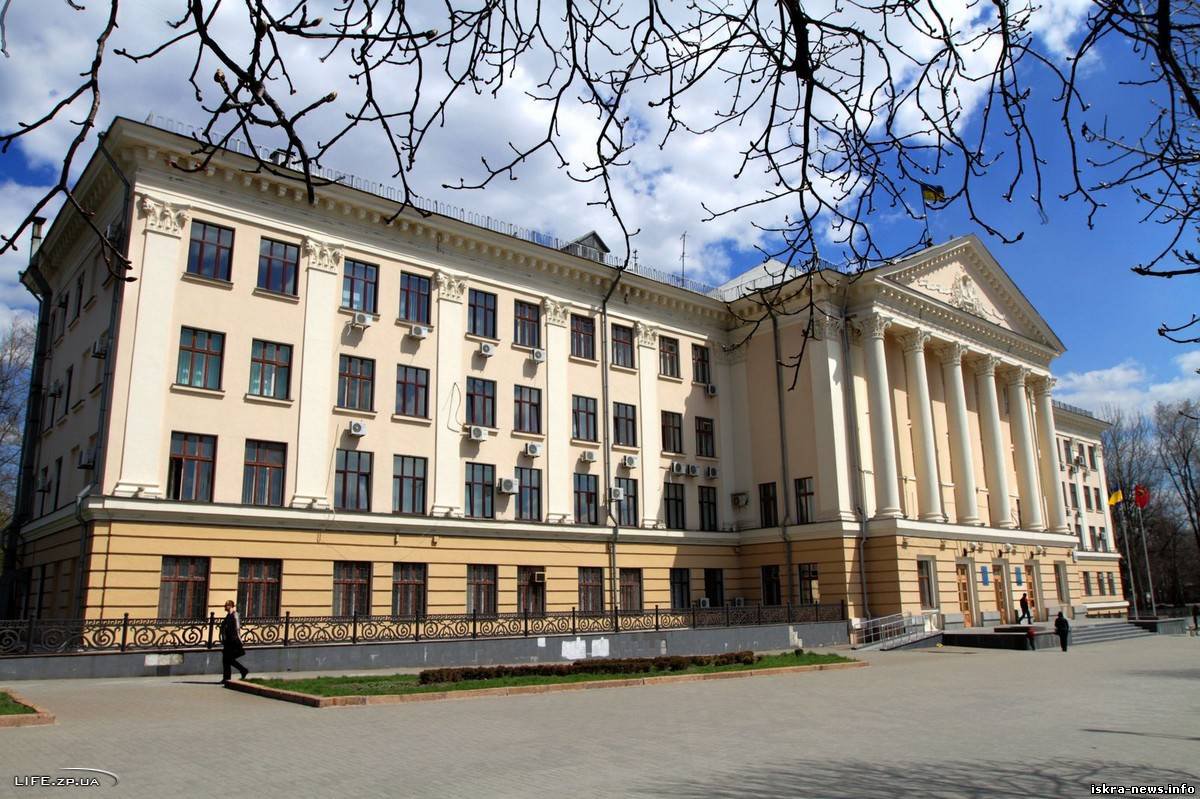 Комиссаров уступил депутатское кресло Васильеву
