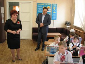 Руководитель области и запорожский мэр будут искать помещение для особых школьников