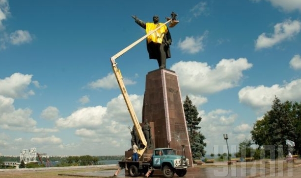 Стало известно, какой памятник в Запорожье декоммунизируют первым