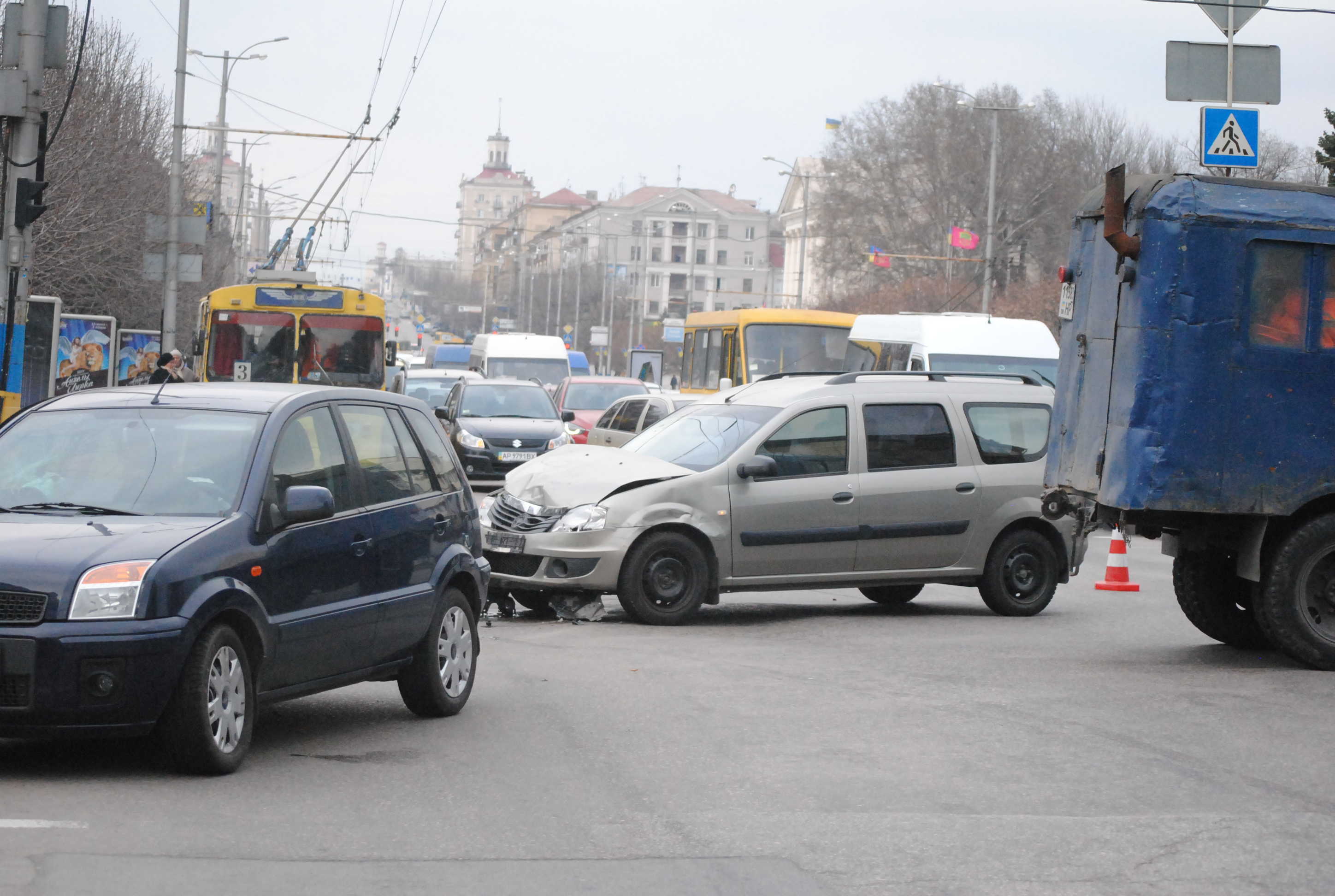 В центре Запорожья произошла авария