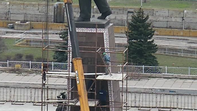 Ленин и Ко останется без букв