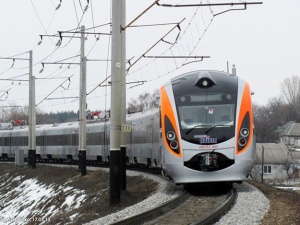 Нацполиция: Поезд Киев-Днепропетровск-Запорожье вернули на маршрут, бомба не найдена