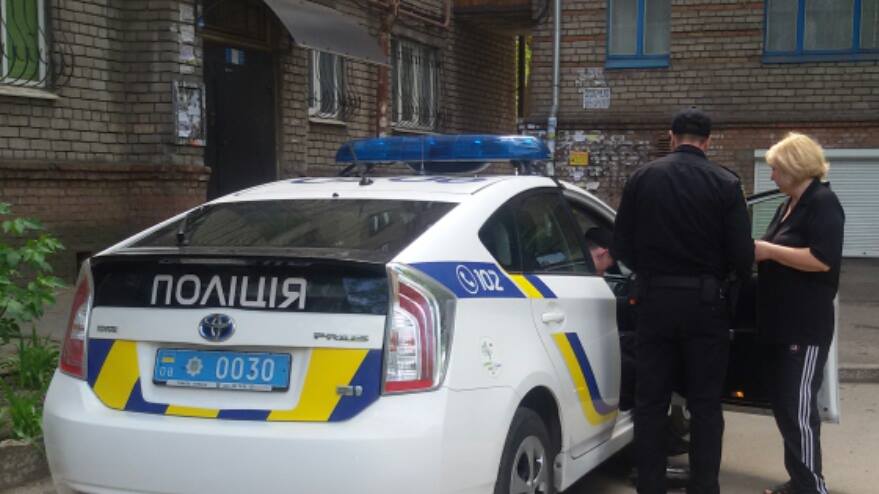 В Запорожье патрульную полицию вызвали на ликвидацию пожара