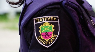 Находясь в отпуске патрульный задержал подозреваемых в ограблении