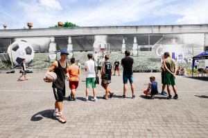 В Запорожье появилась площадка для стритбола
