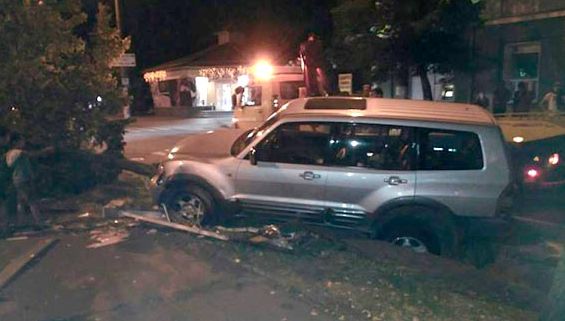 В Бердянском районе разбились мотоциклисты, а в городе - джип