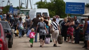 По «просьбе» СБУ в Запорожской области приостановили выплату госпомощи 61 600 беженцам