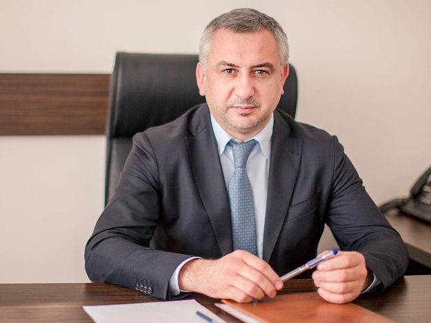 Главврач областной больницы отреагировал на скандал с закупкой ангиографа открытым обращением