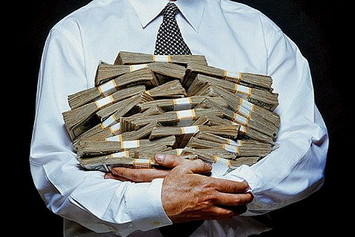 Депутаты горсовета увеличат свой фонд на 300 тысяч, но при этом сократят материальную помощь