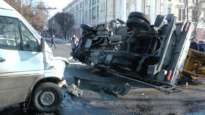 Полиция рассказала подробности вчерашней аварии с участием маршрутки и автовышки - ФОТО
