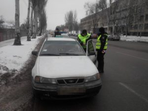 Запорожские таксисты работают без лицензии - ФОТО