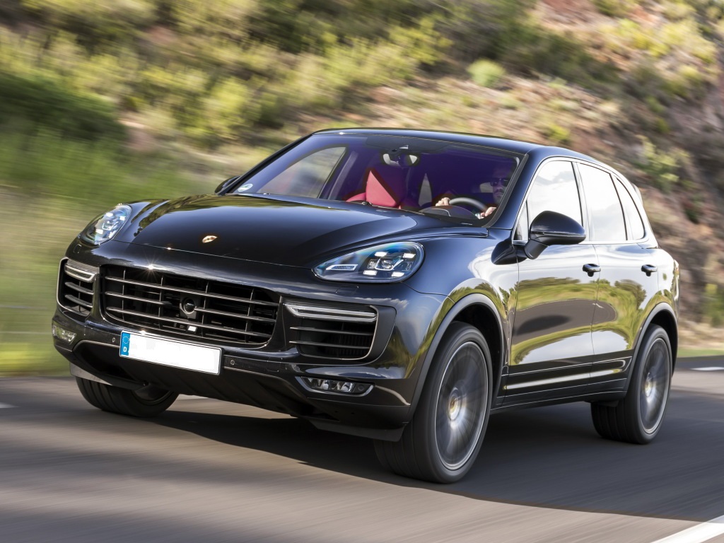 В Запорожье задержали Porsche Cayenne с поддельными номерами - ФОТО