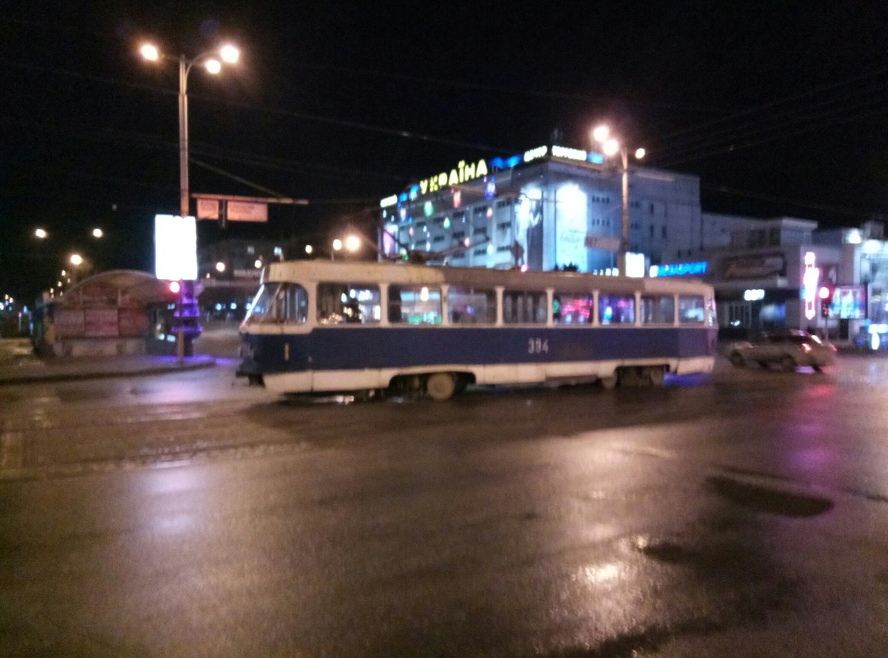 Появилось видео момента ДТП в центре Запорожья - ВИДЕО