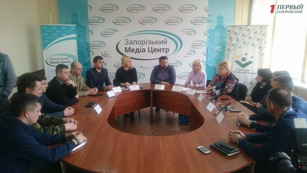 АТОшники, волонтеры и общественники обсудили проблемы ветеранов АТО