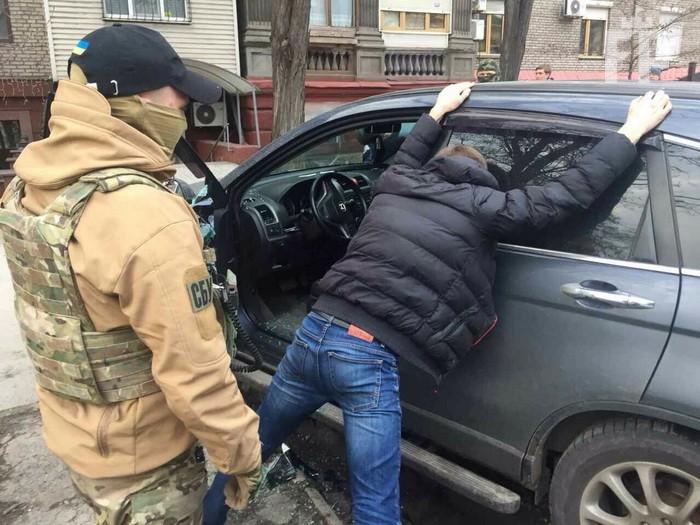 В Запорожье задержали банду, которая финансировала ДНР - ВИДЕО
