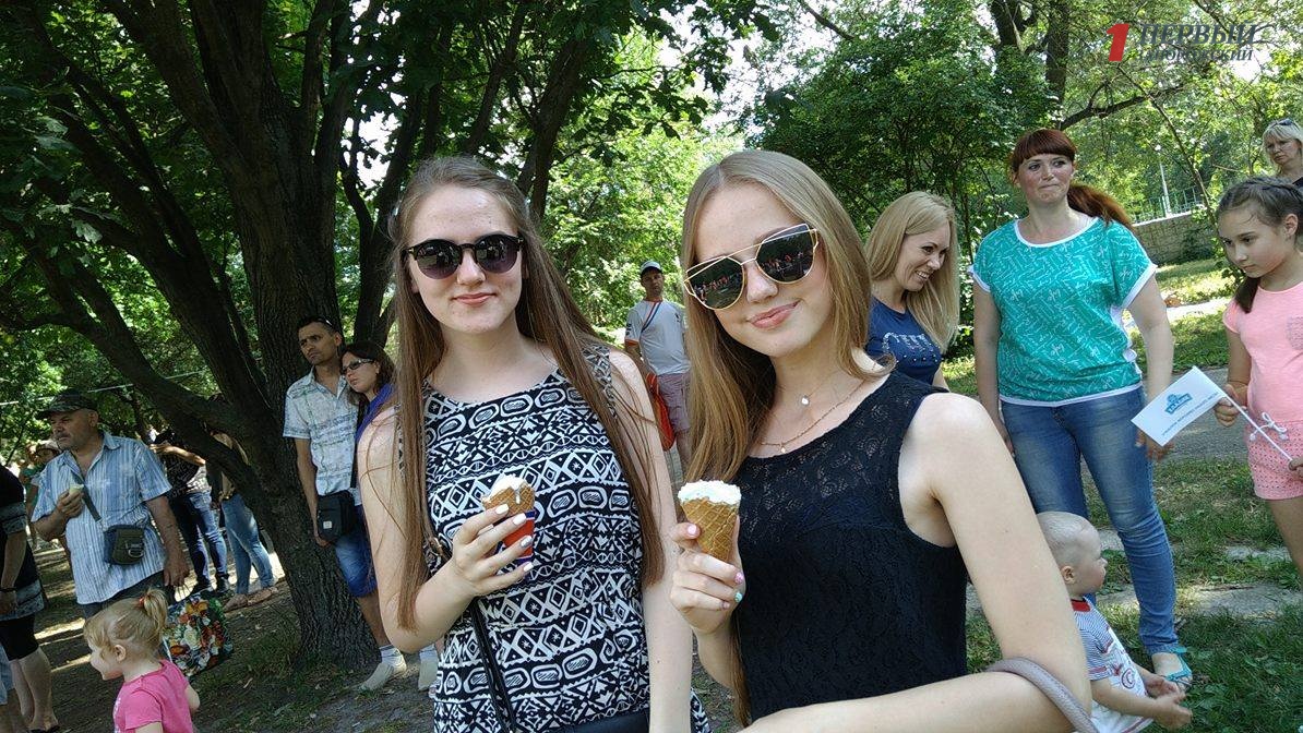 В 