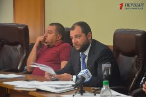 Запорожские депутаты требуют от начальника УКСа наконец-то решить проблему многострадального строительства полигона ТБО в Гуляйполе