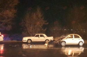 В Запорожской области легковушка влетела в грузовик: есть пострадавшая - ФОТО