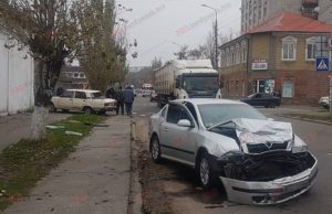 ДТП в Запорожской области: водитель легковушки вылетел через лобовое стекло - ФОТО, ВИДЕО
