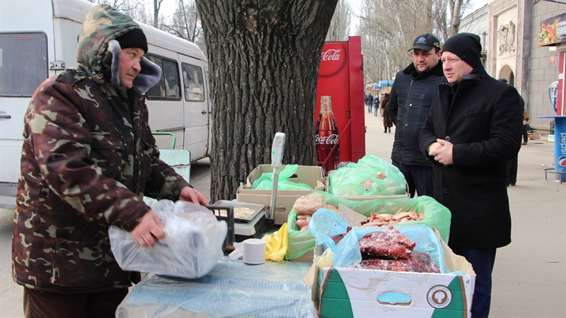 В Запорожье продолжается борьба со стихийной торговлей - ФОТО