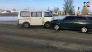 В Запорожской области лоб в лоб столкнулись два автомобиля - ФОТО, ВИДЕО