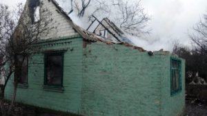 В Шевченковском районе Запорожья горел дачный дом - ФОТО
