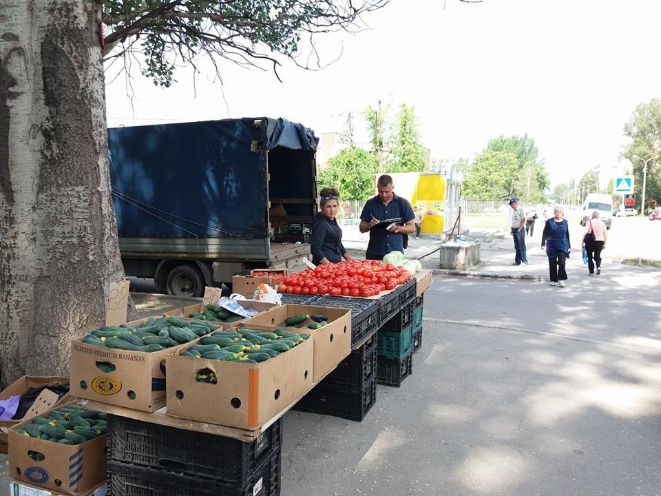 В Запорожье продолжается борьба со стихийной торговлей - ФОТО